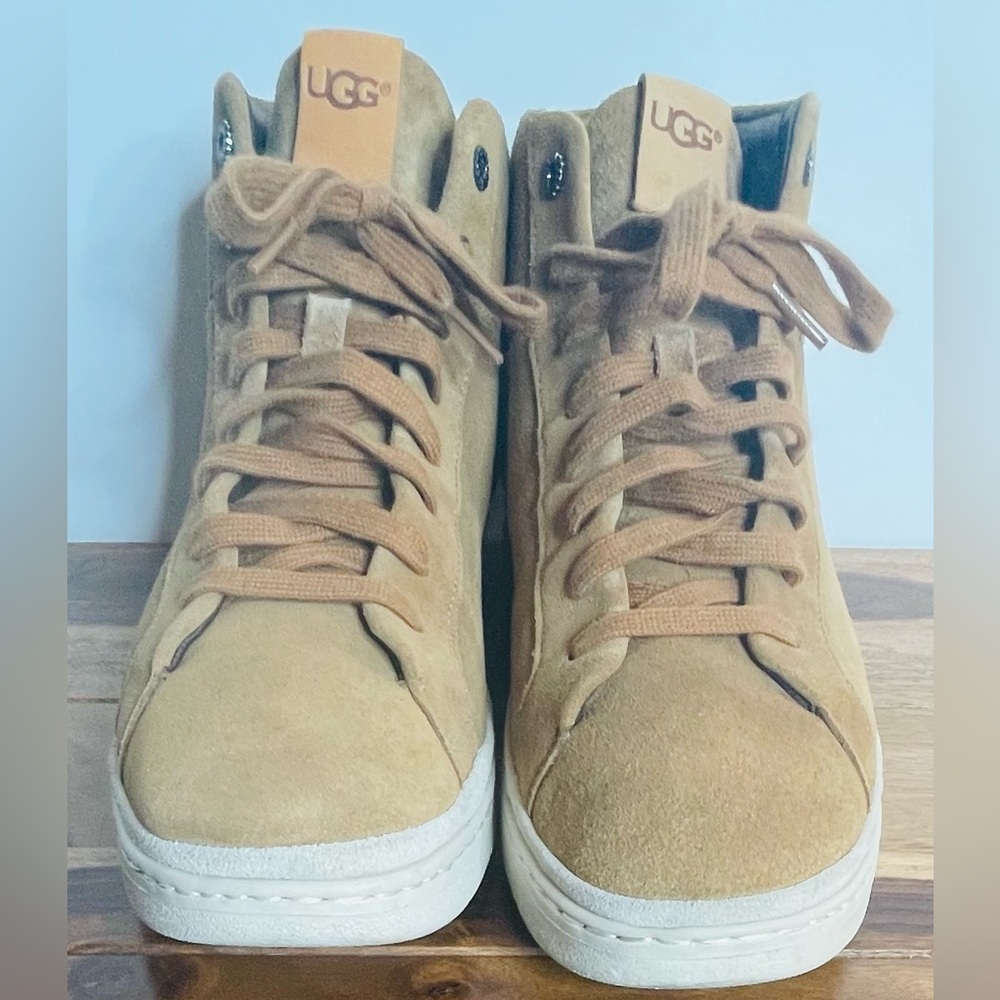 Men’s UGGs High-Top Sneakers Tan Brown Suede Size 11